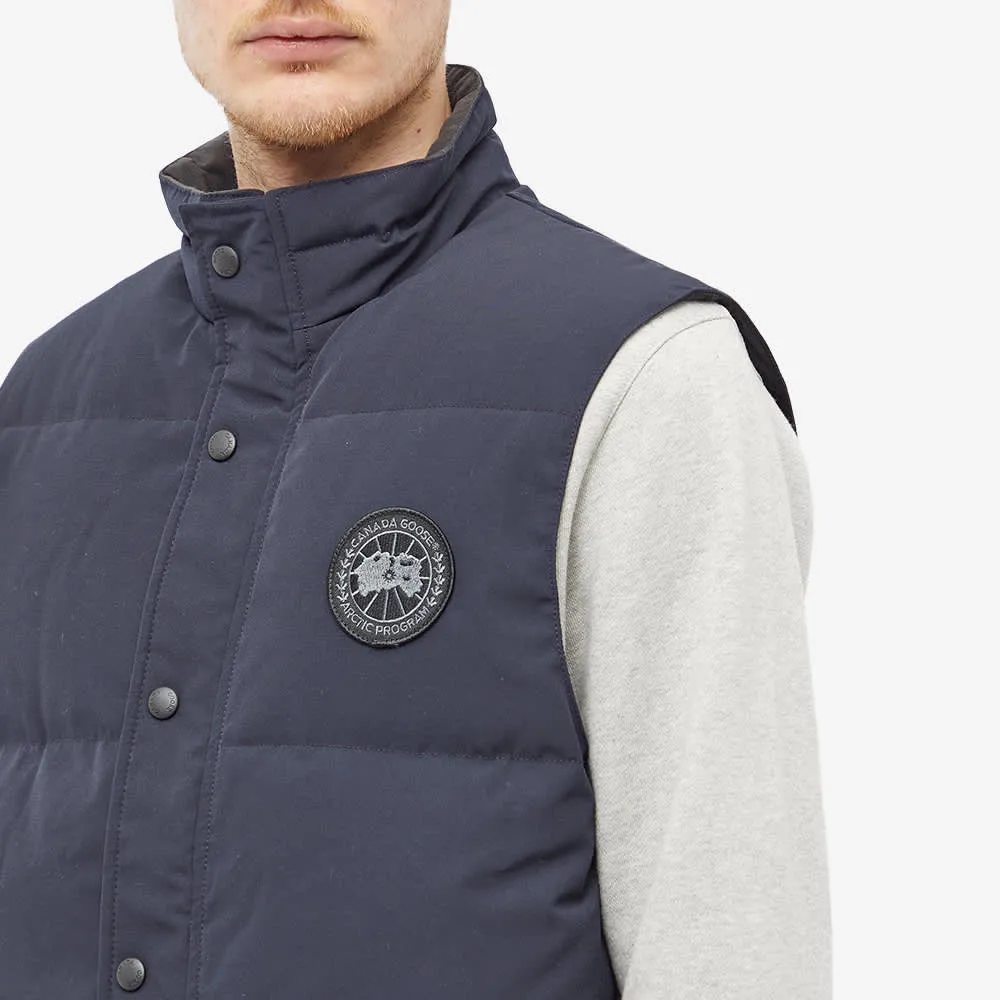 Disc Garson Canada Goose Vest in Navy