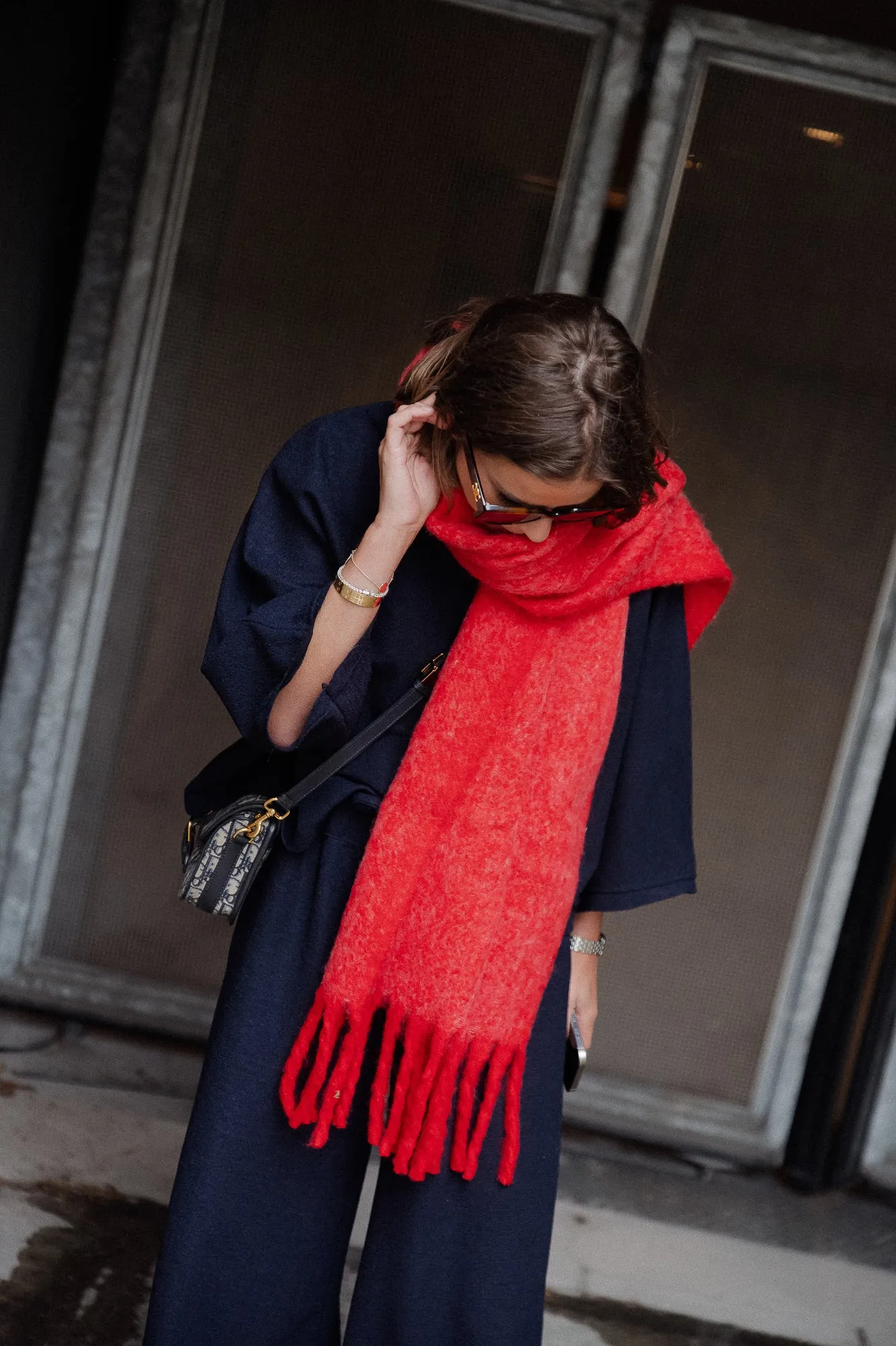 Isra scarf racing red