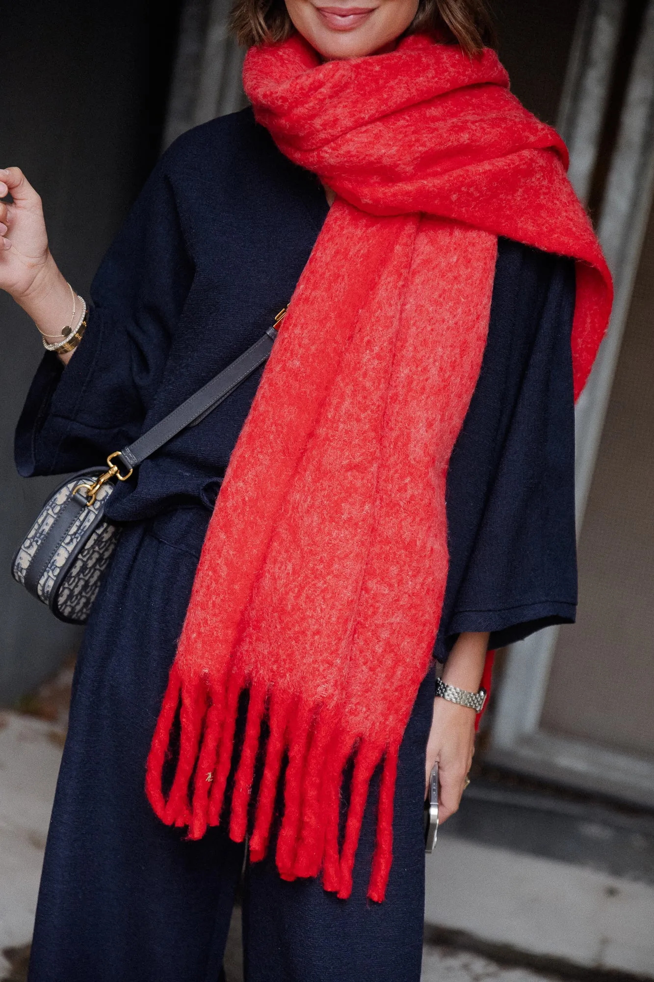 Isra scarf racing red