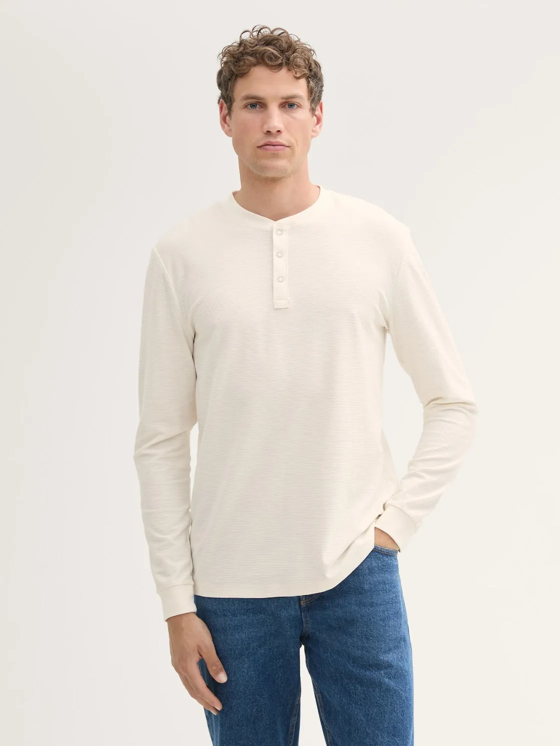 STRUCTURED HENLEY