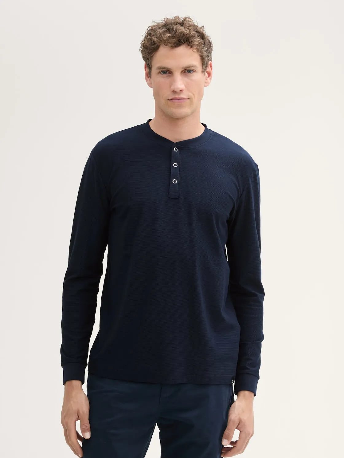 STRUCTURED HENLEY