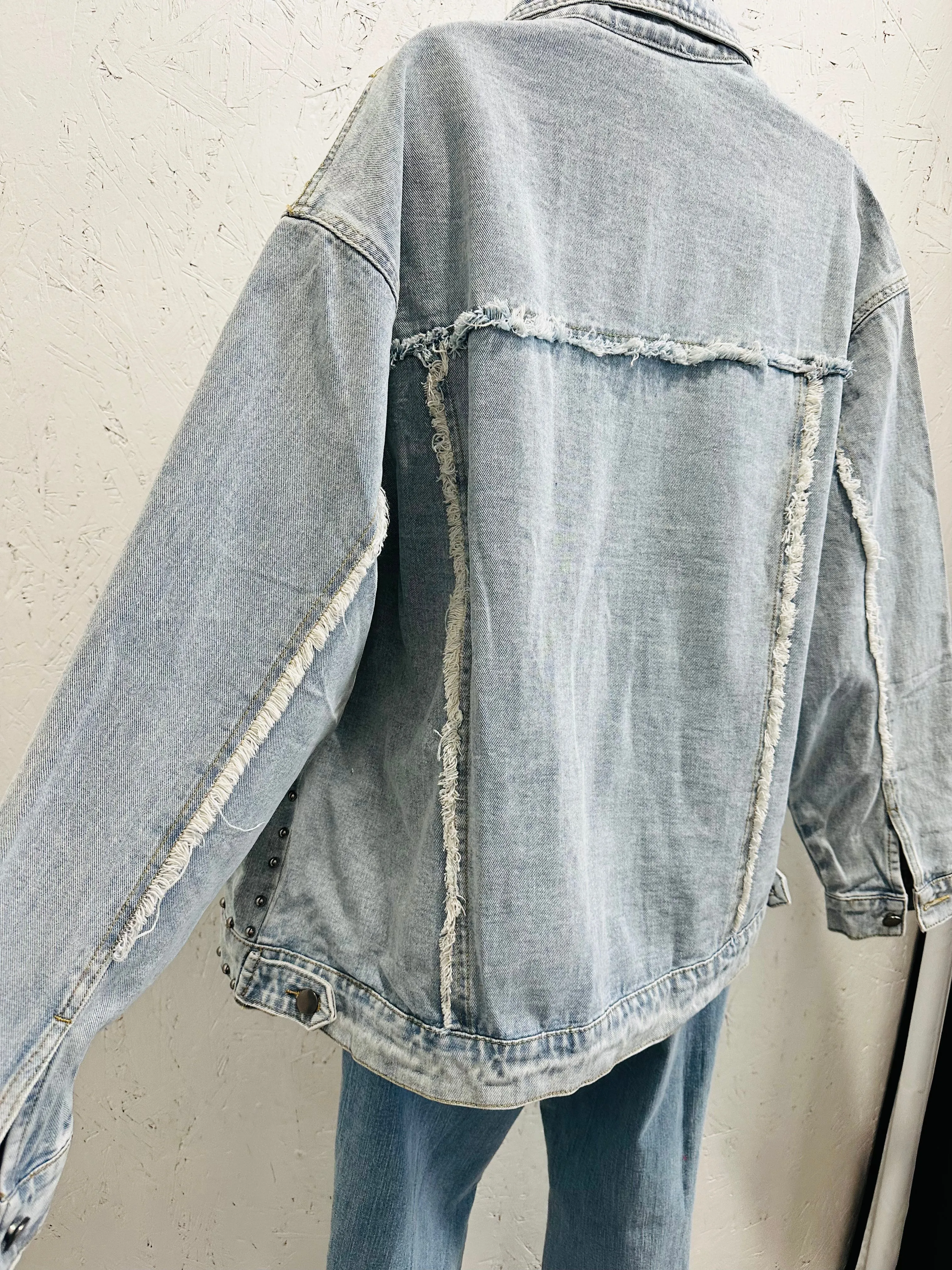 THE STUD DENIM JACKET